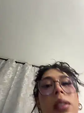 Samantha Bernardo online show from May 30, 3:25 am