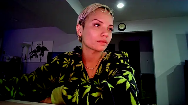 Snapshot of forbidden_lust2 chatting on October 11, 8:35 am forbidden lust2 online show from October 11, 8:35 am