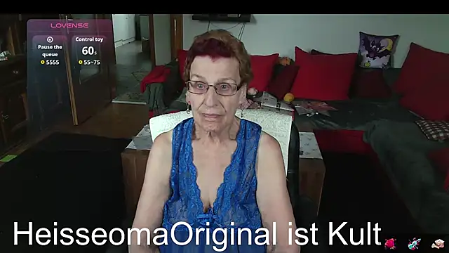 Snapshot of HeisseomaOriginal chatting on June 12, 7:18 am HeisseomaOriginal online show from June 12, 7:18 am