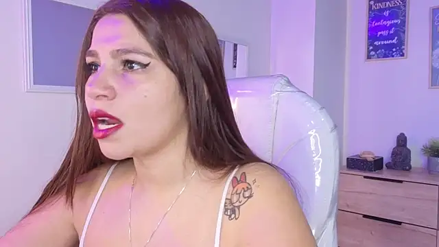 bluee hazell online show from December 3, 11:52 am