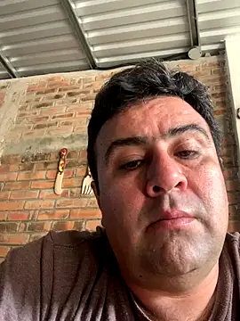 EmilianoGt online show from December 18, 4:35 pm