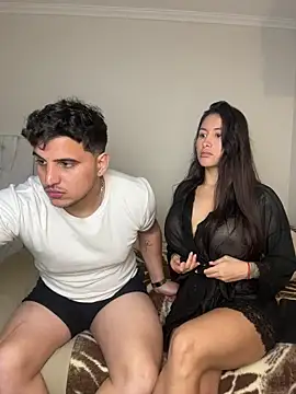 Snapshot of Sexandfire chatting on July 4, 10:27 pm Sexandfire online show from July 4, 10:27 pm