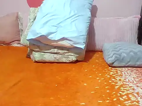 miss melis online show from December 15, 4:50 am