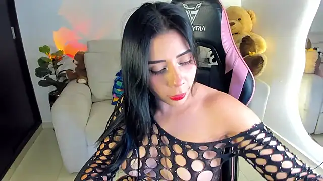 eval lee18 online show from October 20, 2:23 am