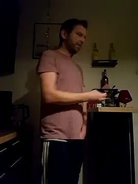 Mjn34 online show from December 4, 6:23 am