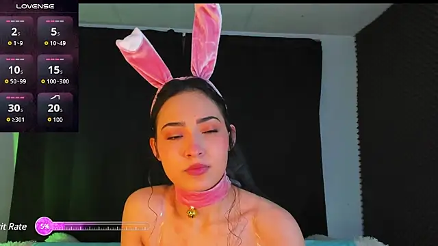 Snapshot of rosario215B chatting on December 10, 1:11 am rosario215B online show from December 10, 1:11 am