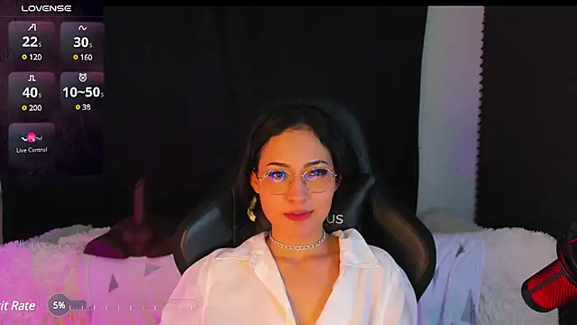 Snapshot of rosario215B chatting on January 6, 2:58 am rosario215B online show from January 6, 2:58 am