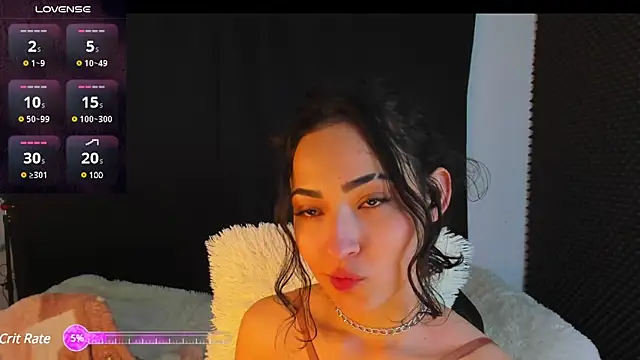 Snapshot of rosario215B chatting on February 18, 4:15 am rosario215B online show from February 18, 4:15 am