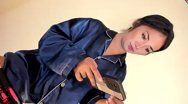 Snapshot of Seductive_Lena chatting on January 22, 5:37 am Seductive Lena online show from January 22, 5:37 am