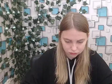 klerkarina online show from January 4, 6:09 am