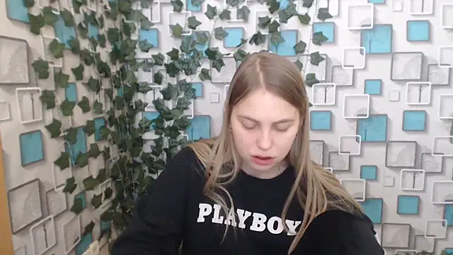klerkarina online show from February 19, 9:17 am