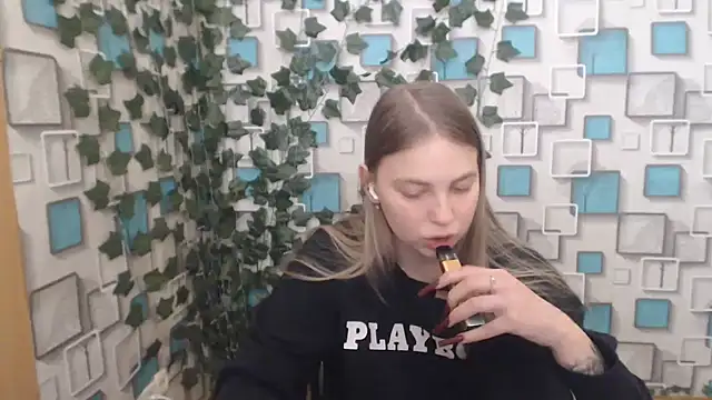 klerkarina online show from March 5, 8:43 am