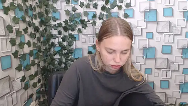 klerkarina online show from September 21, 4:47 am