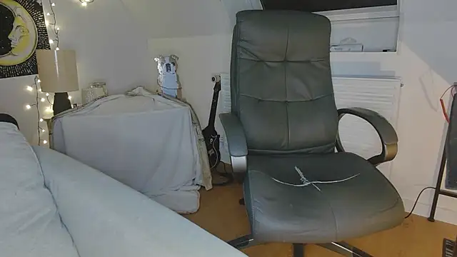 Nyl0nnickb0y online show from February 15, 7:54 pm