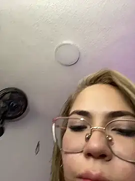 NatashaCruz- online show from December 19, 9:38 pm