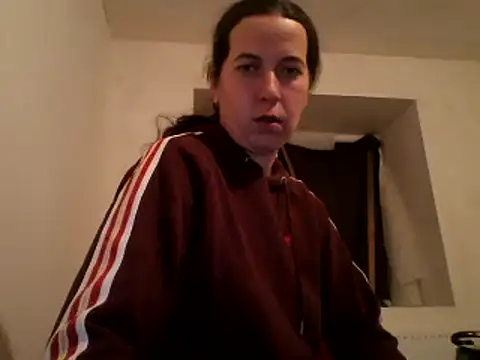 Snapshot of Tamilashaa chatting on December 16, 8:05 pm Tamilashaa online show from December 16, 8:05 pm