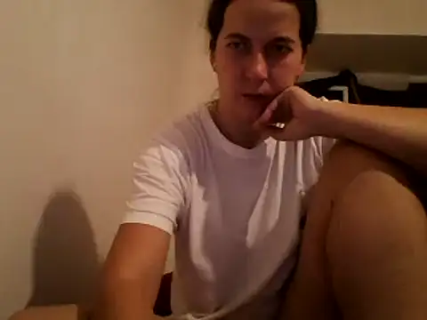 Snapshot of Tamilashaa chatting on December 23, 3:55 pm Tamilashaa online show from December 23, 3:55 pm