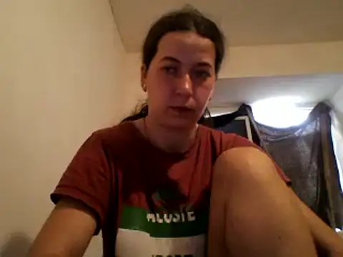 Snapshot of Tamilashaa chatting on March 16, 6:53 am Tamilashaa online show from March 16, 6:53 am