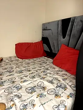 morrocoXcute online show from October 17, 6:49 am