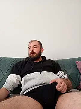 NiiiRvaNaa online show from November 15, 6:44 am