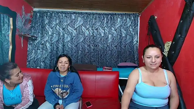 lesbiancuple online show from February 6, 12:43 am