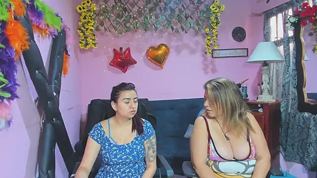 lesbiancuple online show from February 27, 11:54 am