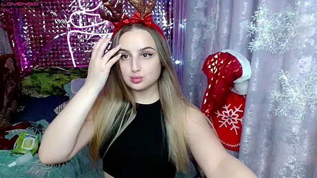 Snapshot of Careys_universe chatting on December 23, 3:29 am Careys universe online show from December 23, 3:29 am