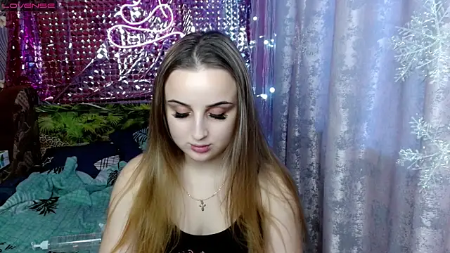 Snapshot of Careys_universe chatting on January 5, 8:00 am Careys universe online show from January 5, 8:00 am