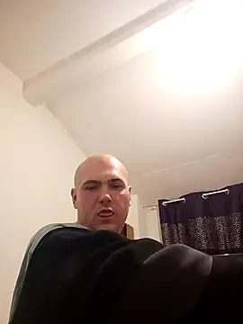 Snapshot of mario890605 chatting on January 27, 7:03 pm mario890605 online show from January 27, 7:03 pm