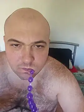 Snapshot of mario890605 chatting on September 25, 9:46 am mario890605 online show from September 25, 9:46 am