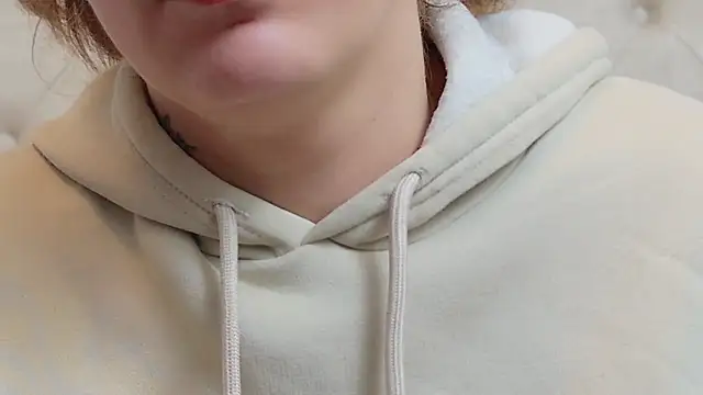 KarinaNoir online show from December 27, 3:53 am