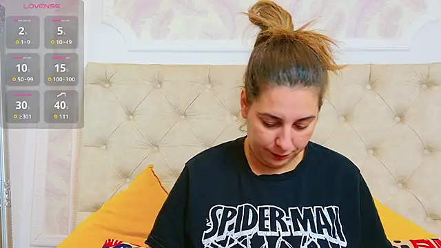 KarinaNoir online show from October 8, 3:15 am