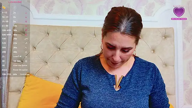 Snapshot of KarinaNoir chatting on February 23, 12:35 pm KarinaNoir online show from February 23, 12:35 pm