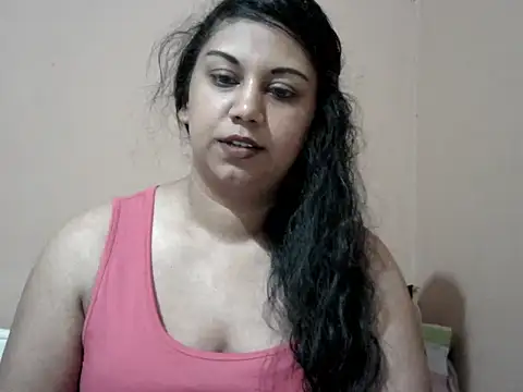 Snapshot of bellachow10 chatting on January 31, 7:34 pm bellachow10 online show from January 31, 7:34 pm