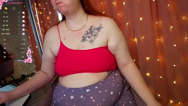 Snapshot of Mia_Bows chatting on July 11, 12:46 am Mia Bows online show from July 11, 12:46 am