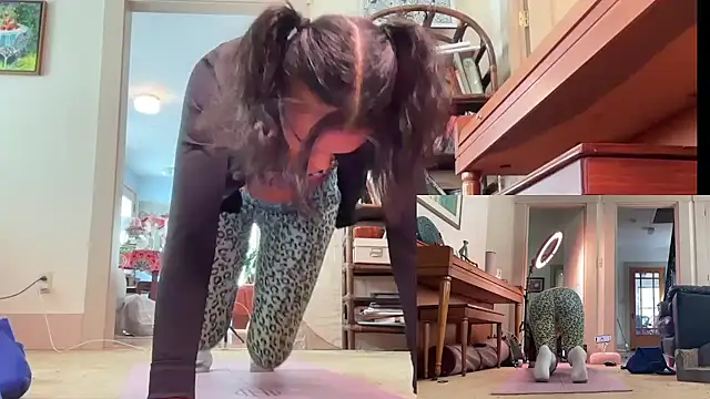 queendab626 online show from January 27, 6:20 pm