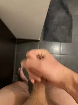 Snapshot of vultur2565 chatting on December 15, 1:22 pm vultur2565 online show from December 15, 1:22 pm