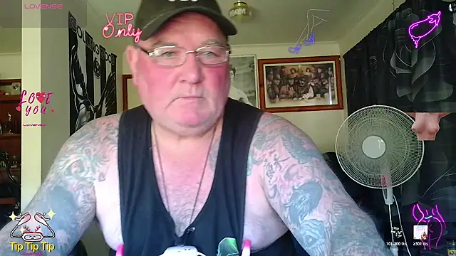 Snapshot of HOTANAL chatting on June 11, 2:11 am HOTANAL online show from June 11, 2:11 am
