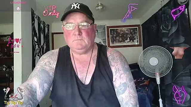 Snapshot of HOTANAL chatting on June 22, 3:25 am HOTANAL online show from June 22, 3:25 am
