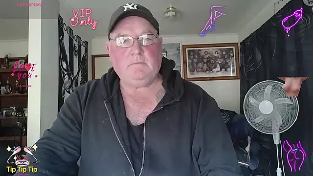 Snapshot of HOTANAL chatting on July 10, 3:22 am HOTANAL online show from July 10, 3:22 am