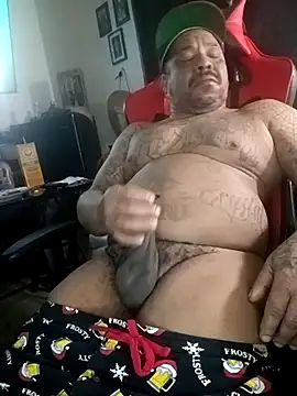 Snapshot of yellowwetfox chatting on March 13, 9:21 am yellowwetfox online show from March 13, 9:21 am