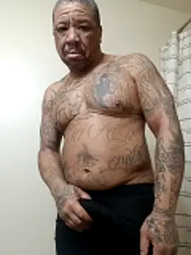 Snapshot of yellowwetfox chatting on February 16, 10:33 am yellowwetfox online show from February 16, 10:33 am