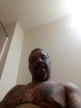 yellowwetfox online show from April 10, 4:23 pm