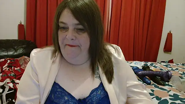 Snapshot of HouseWifeWhore_Milf chatting on October 16, 12:39 pm HouseWifeWhore Milf online show from October 16, 12:39 pm