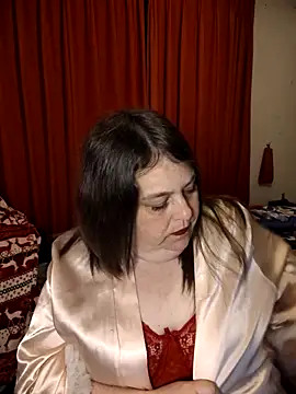 Snapshot of HouseWifeWhore_Milf chatting on May 1, 11:09 pm HouseWifeWhore Milf online show from May 1, 11:09 pm