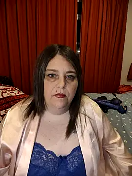 Snapshot of HouseWifeWhore_Milf chatting on May 13, 9:55 pm HouseWifeWhore Milf online show from May 13, 9:55 pm