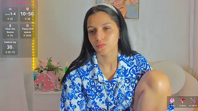 Snapshot of Sarabecker chatting on June 22, 7:16 am Sarabecker online show from June 22, 7:16 am