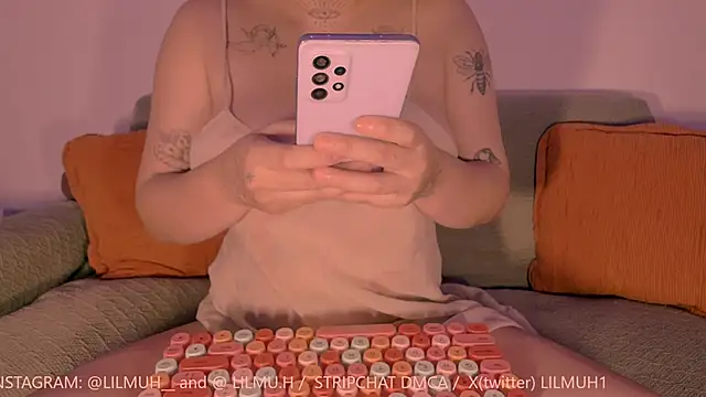 Lilmuh  online show from March 4, 12:16 am