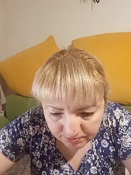 stefanyharper16 online show from March 27, 12:16 am