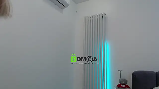 Snapshot of kissabellaa chatting on March 14, 9:43 pm kissabellaa online show from March 14, 9:43 pm